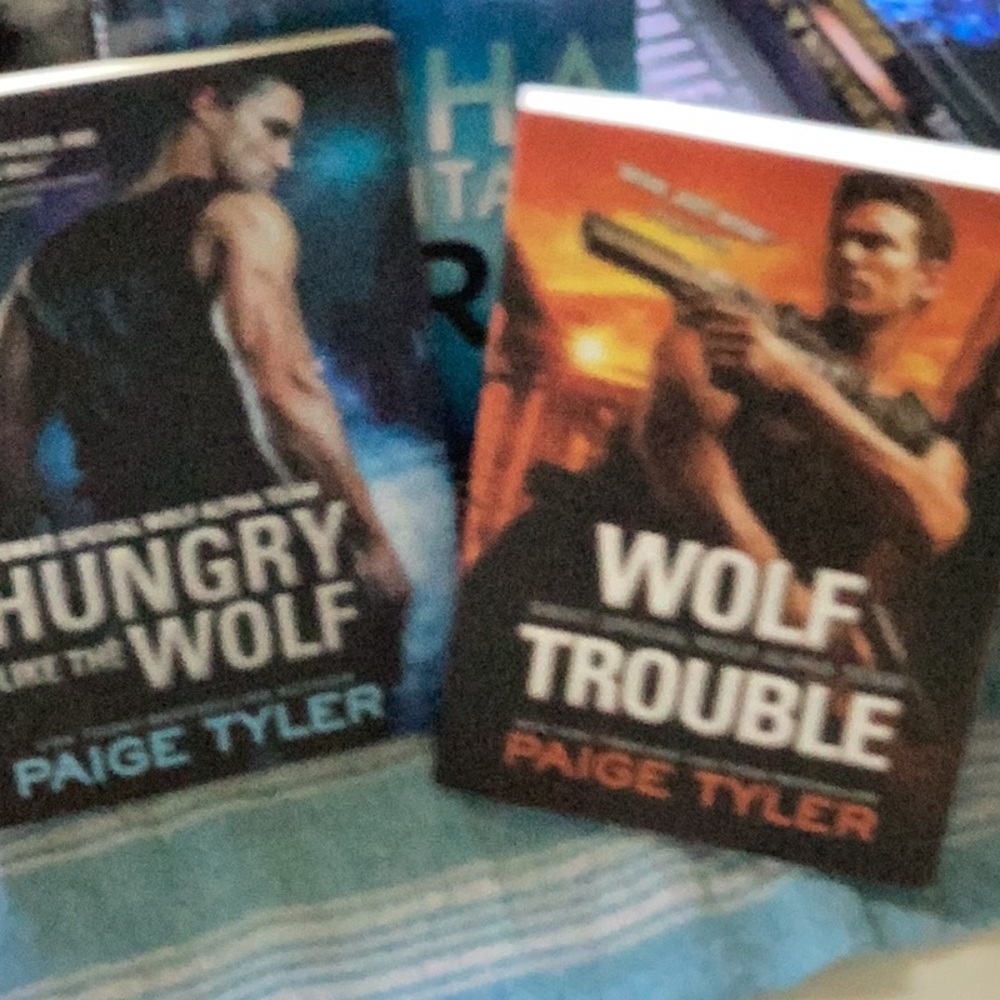 2 books of swat shifters